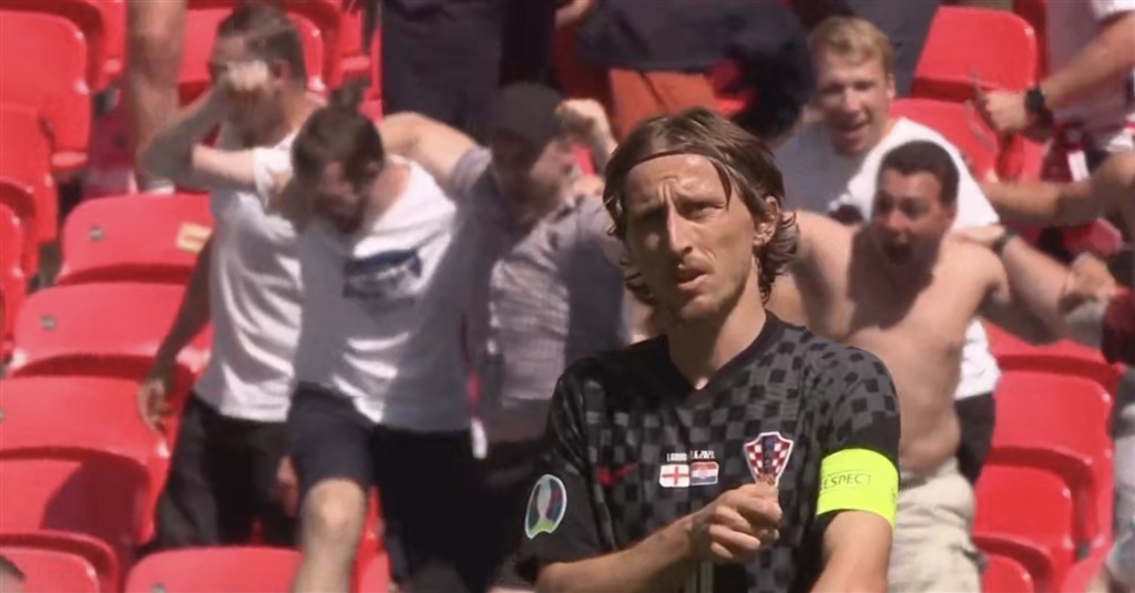 比分落后的 比分落后的