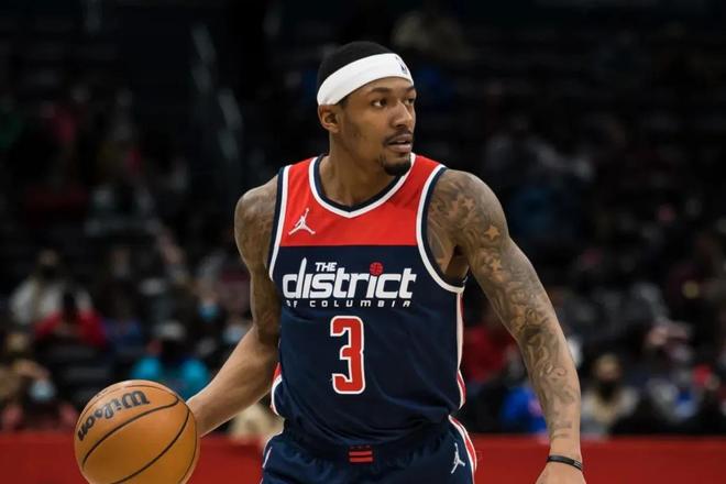 分紧随其后 分紧随其后