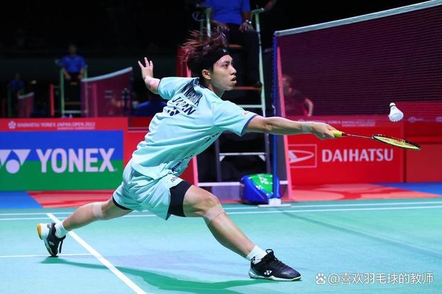 他在攻防两 他在攻防两