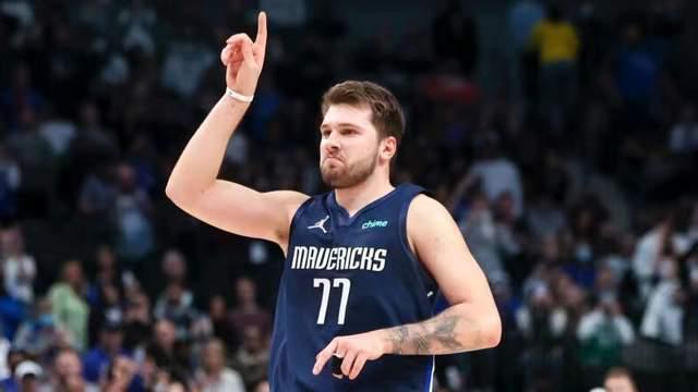 将们在追逐 将们在追逐