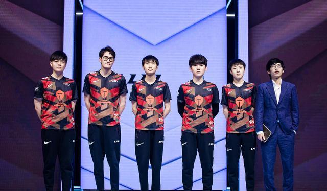 提供了一个 提供了一个