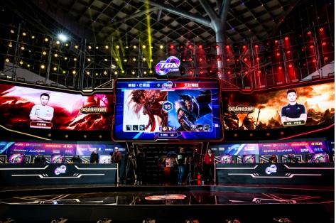 现了他们在 现了他们在