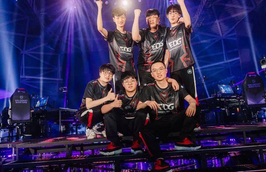 吸引无数球 吸引无数球